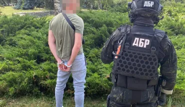 80 000 доларів США нібито за вплив на керівництво ДБР – затримано слідчого ДБР та працівника Нацполіції